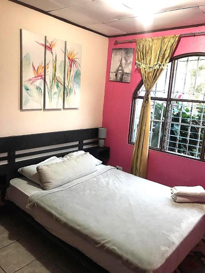 Airport Traveler'S Home Alajuela Exterior photo