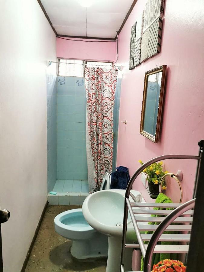 Airport Traveler'S Home Alajuela Exterior photo